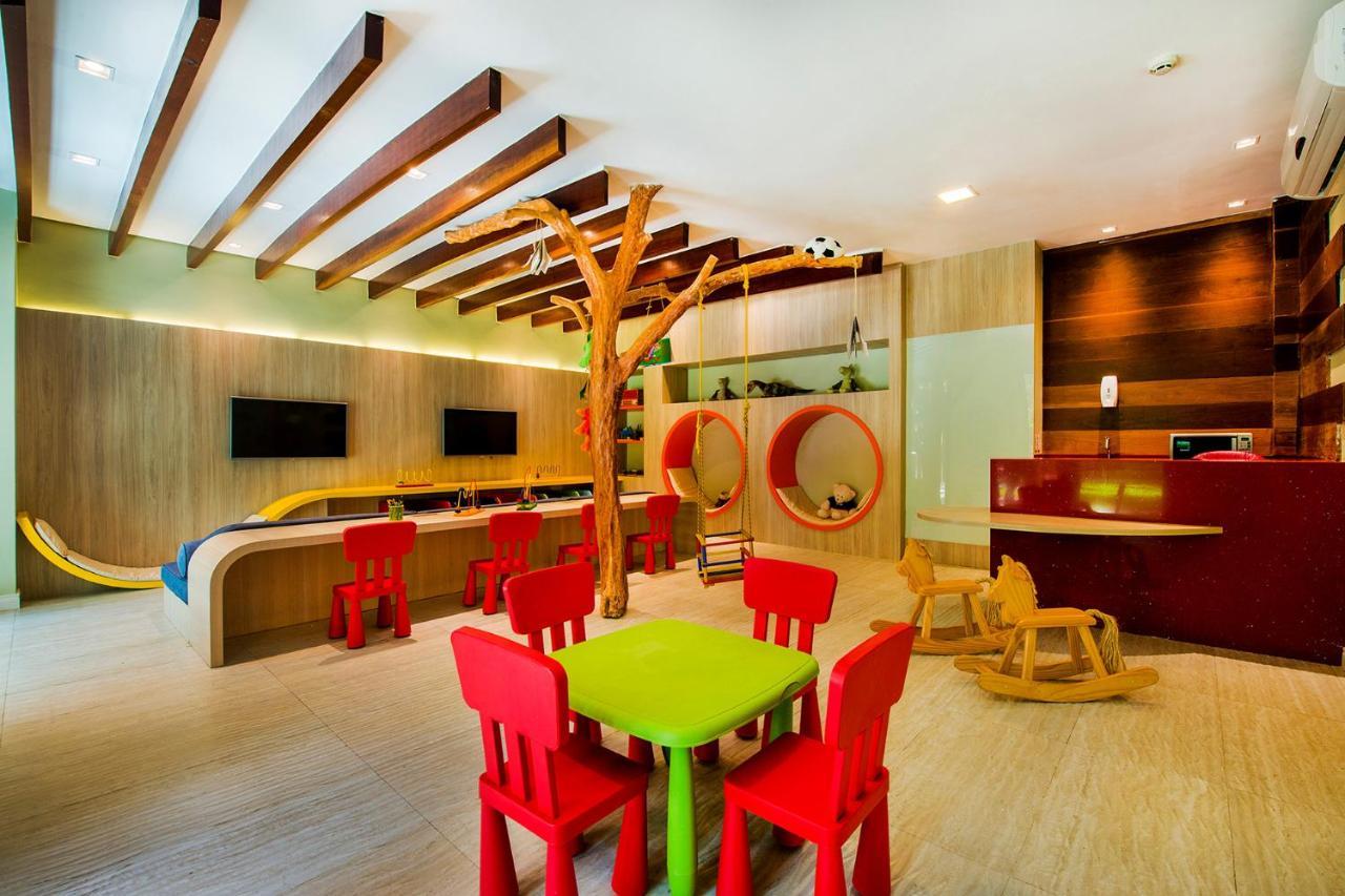 Carmel Cumbuco Resort Eksteriør bilde The Children's Club at the Renaissance Hotel in Cancun, Mexico